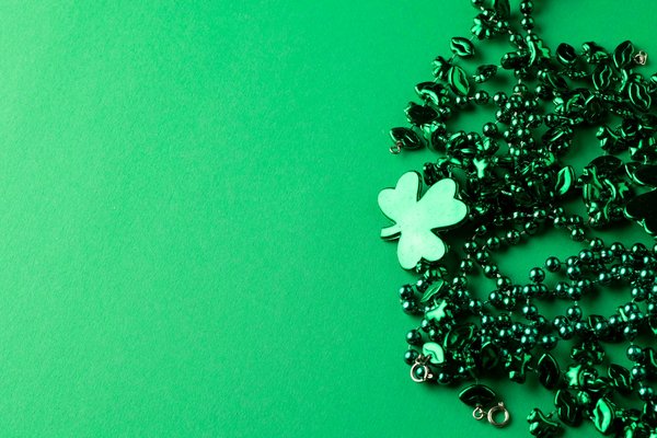 Bijoux trèfles : découvrez nos boucles d'oreilles symboliques